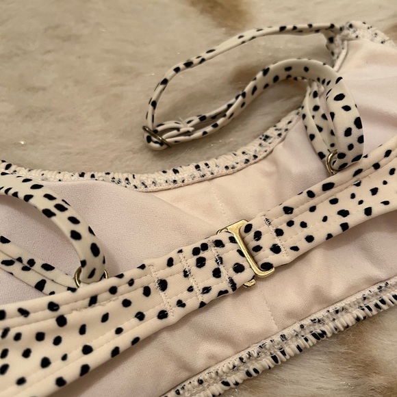 Swimsuit - Picture 5 of 8